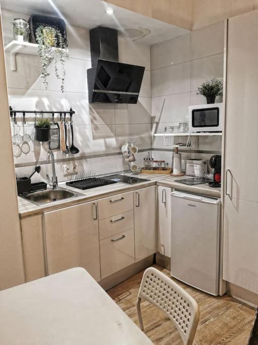 A 2 Minutos De Plaza La Merced, Appartement *