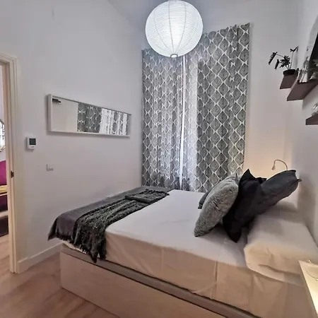 Apartamento A 2 Minutos De Plaza La Merced, Málaga Buitenkant foto